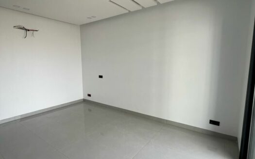 Appartement F5 à louer aux  Almadies Zone de recasement
