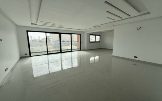 Appartement F5 à louer aux  Almadies Zone de recasement