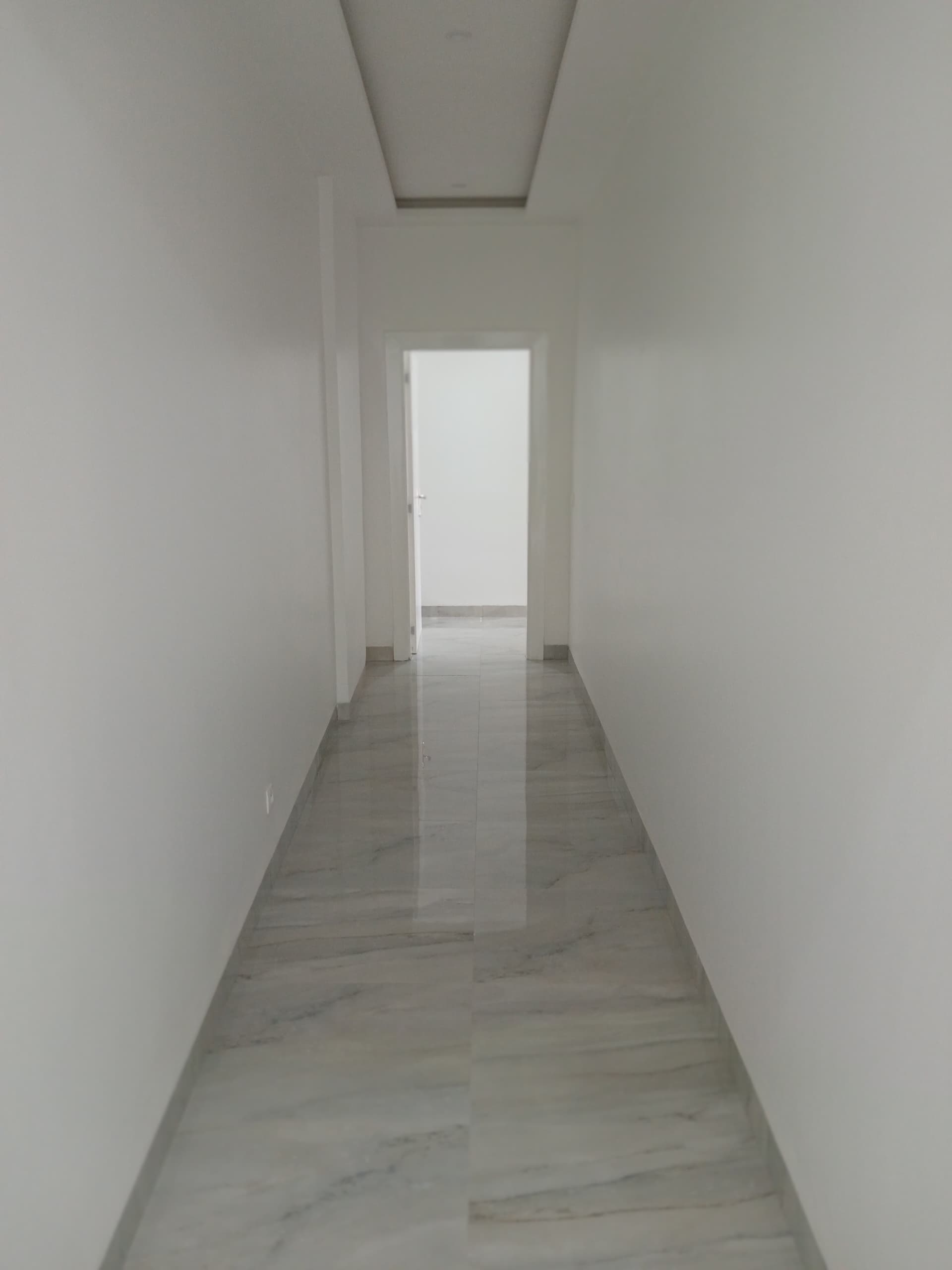Appartement F4 à louer au Point E