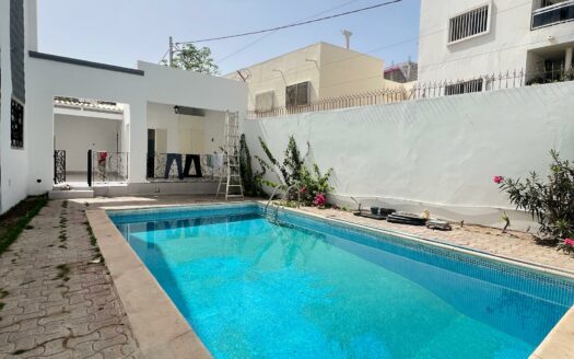 Villa  R+1 à louer à Ngor