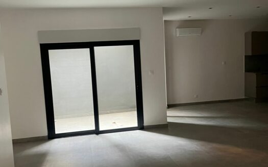 Appartement F3 à louer au Point E