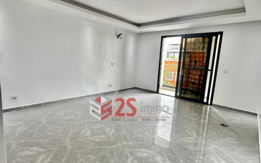 Appartement F4 à louer à la Sicap Foire