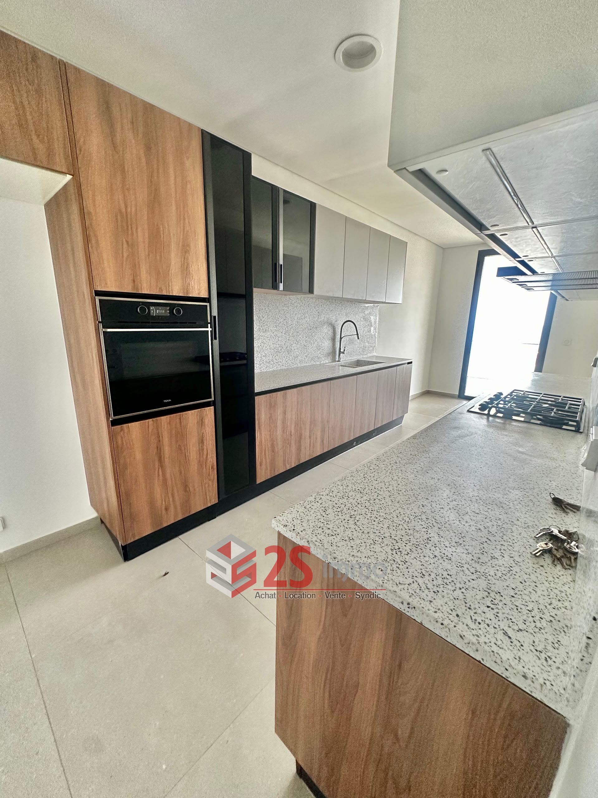 Duplex f5 à louer à la Résidence Majorel à Ngor/virage